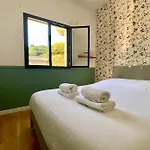 La Blanca - Elegance Between Town And Scrubland! Corconne