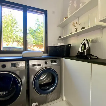 La Blanca - Elegance Between Town And Scrubland! 빌라 *