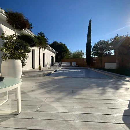빌라 La Blanca - Elegance Between Town And Scrubland! *