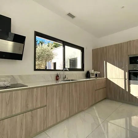 빌라 La Blanca - Elegance Between Town And Scrubland!